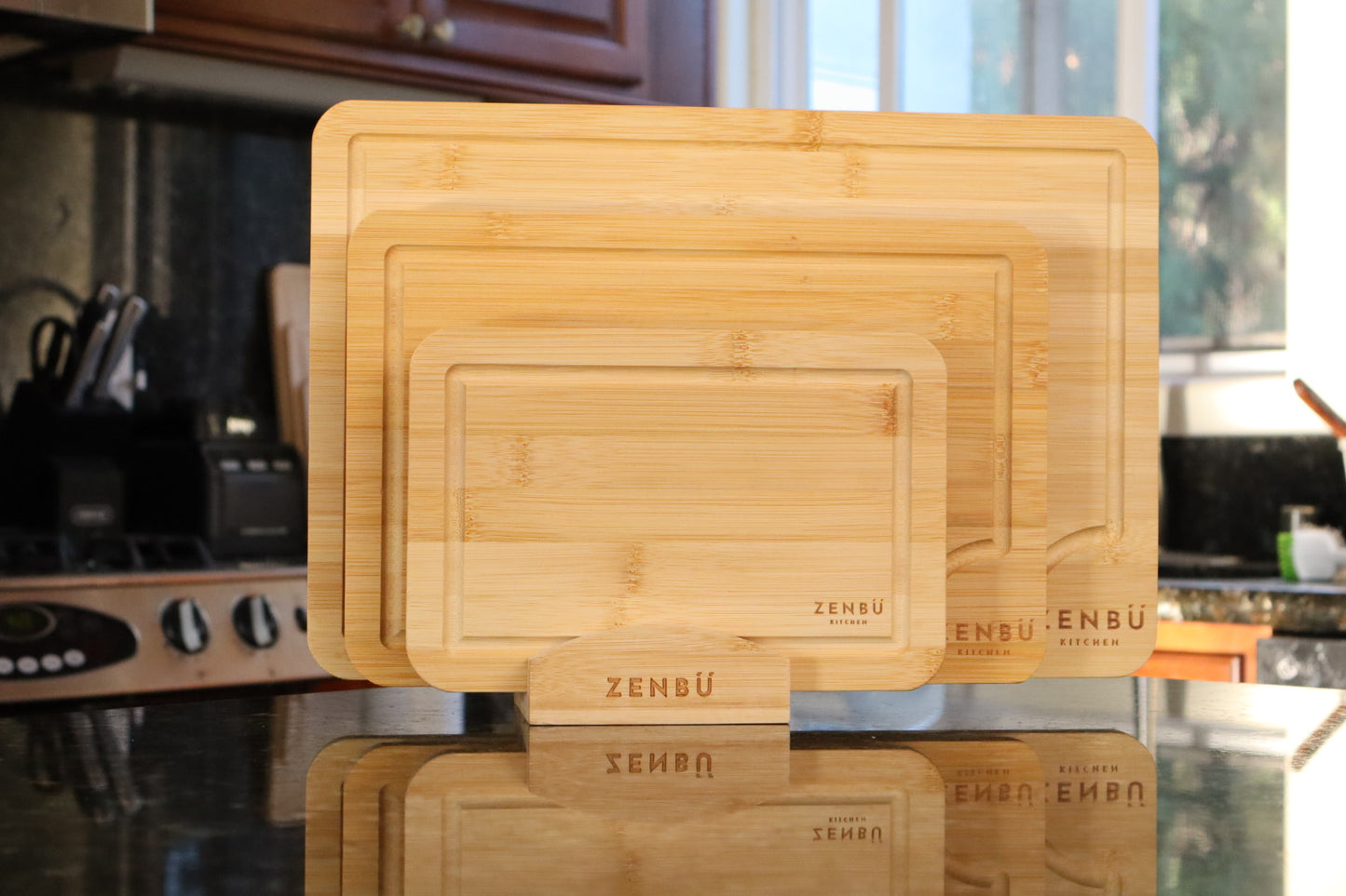 Zenbu Kitchen Cutting Board Stand (Light Bamboo)